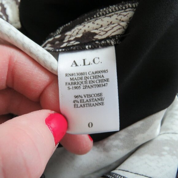 A.L.C. Elijah Python Snake Print Relaxed Fit Pull On Pants - Size 0 - Picture 14 of 14